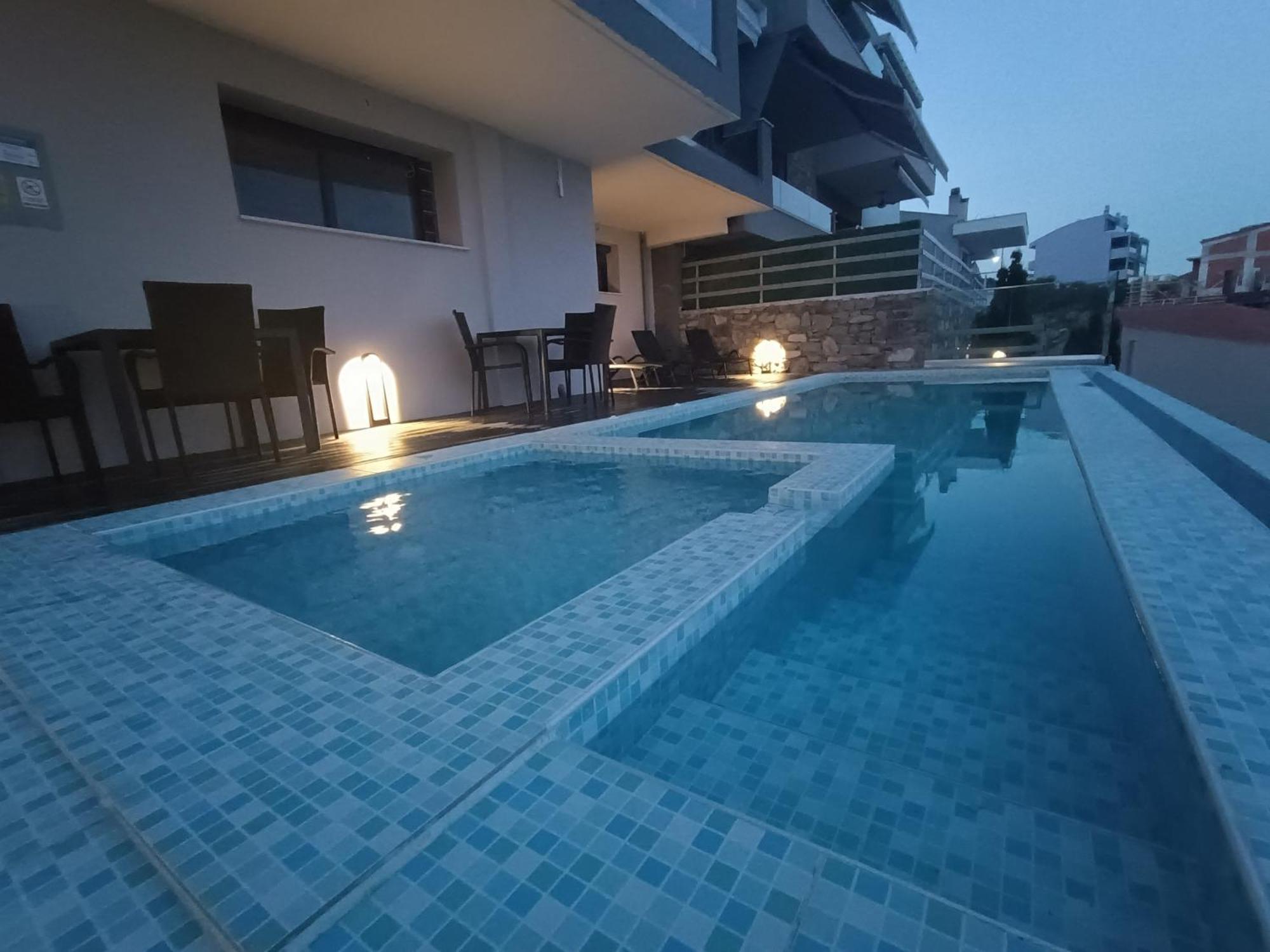 Alta Mare Aparthotel Néa Péramos Екстериор снимка